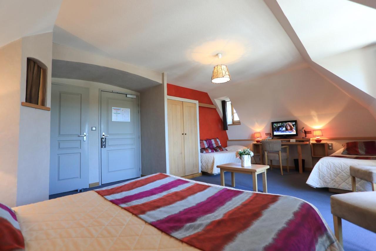 Logis Hotel Restaurant & Spa Les Remparts Salers Exterior foto